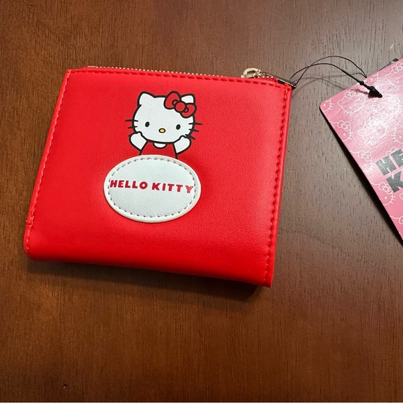 Hello Kitty Fuzzy Patch Wallet - Picture 3 of 6